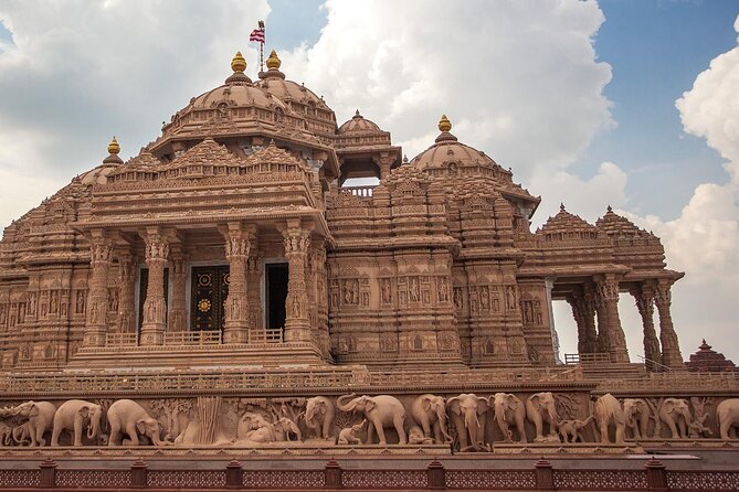 Delhi: Old & New Delhi Full or Half Day Tour - Akshardham, with a very brief listed stop