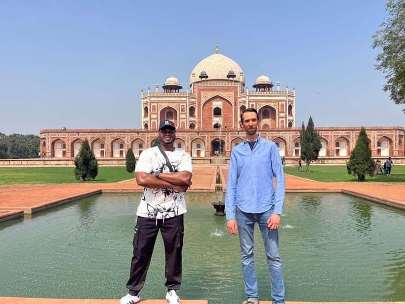 Delhi: Old & New Delhi Private Full Day or Half Day Tour - Qutb Minar and the early monuments of Delhi