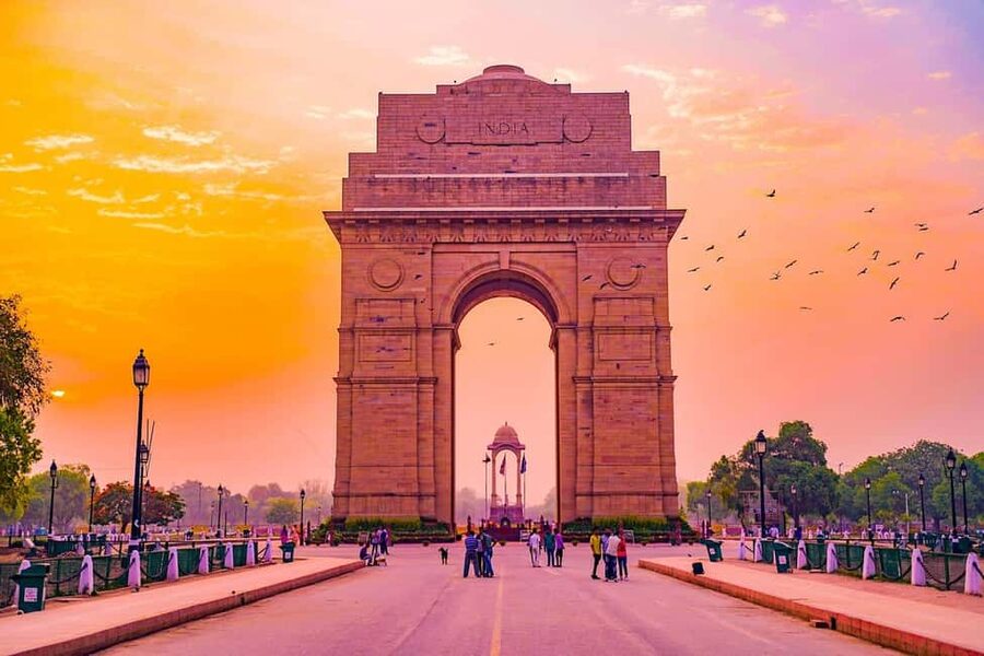 Delhi: Old & New Delhi Private Guided City Tour with Options - Why this tour works for a first day in Delhi