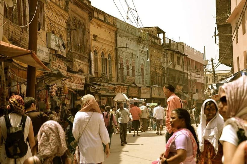 Delhi: Private Chandni Chowk, Dilli Haat & Spice Tour - Food, shopping, and spending choices