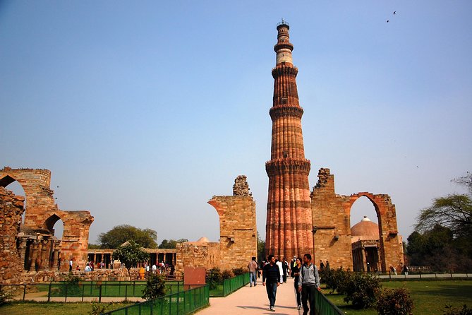 Delhi Private Full-Day CityTour - Qutub Minar: the southern edge of Delhi’s story