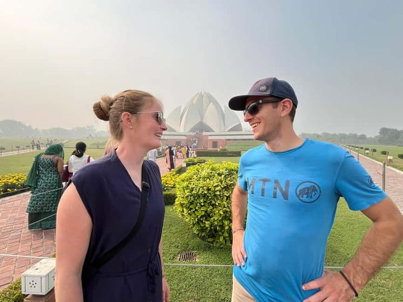 Delhi: Private Half-Day or Full-Day Old and New Delhi Tour - Raj Ghat and Bangla Sahib
