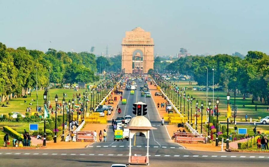 Delhi: Private Old and New Delhi Day Trip with Local Guide - Red Fort, Raj Ghat, and the limits of a quick visit