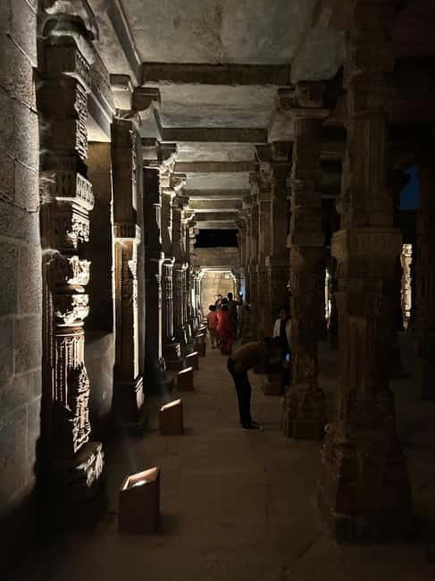 Delhi: Private Old and New Delhi Full or Half Day Tour - India Gate and the broad avenues of New Delhi