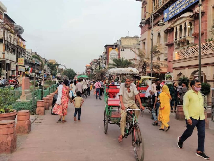 Delhi: Private Old & New Delhi City Tour with Car & Guide - Why this tour works as a first look at Delhi