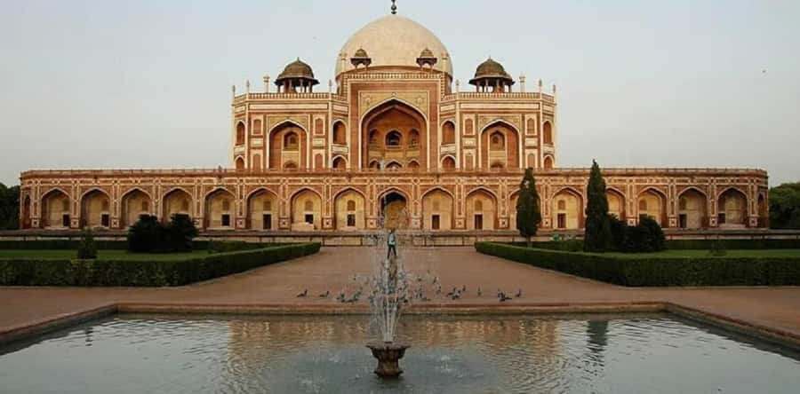 Delhi:Private Old & New Delhi Tour.Full &Half Day By Ac Car - Red Fort: begin with Mughal Delhi