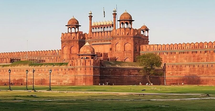 Delhi: Private Old & New Delhi Tour - Full or Half-Day tour - Delhi in one day, from minarets to spice stalls