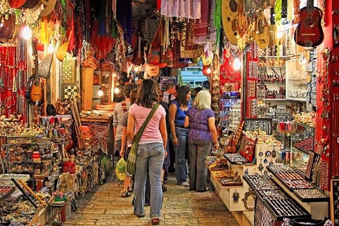 Delhi Private Shopping Tour with transfers - What this four-hour Delhi shopping tour is really for