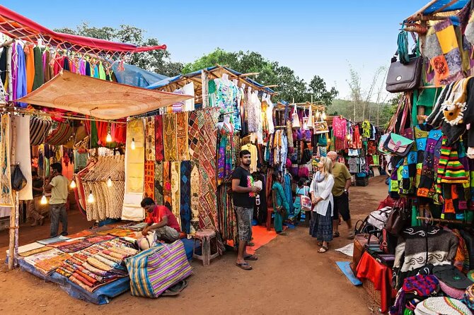 Delhi Private Shopping Tour with transfers - Comparing formal shops at The Golden Arcade