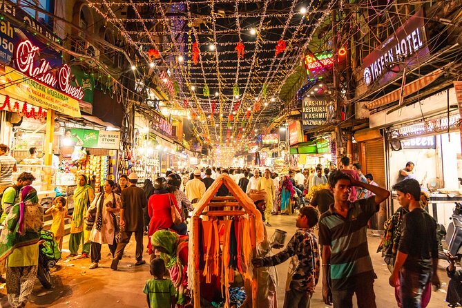 Delhi Private Shopping Tour with transfers - Starting with Sarojini Nagar Market