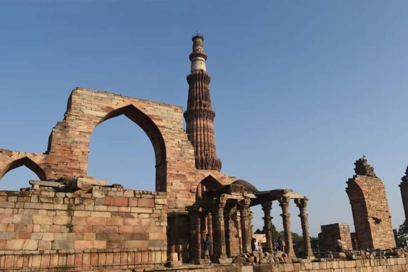 Delhi: Private Tour of Old and New Delhi with Hotel Pickup - What the 4-hour and 8-hour options really mean