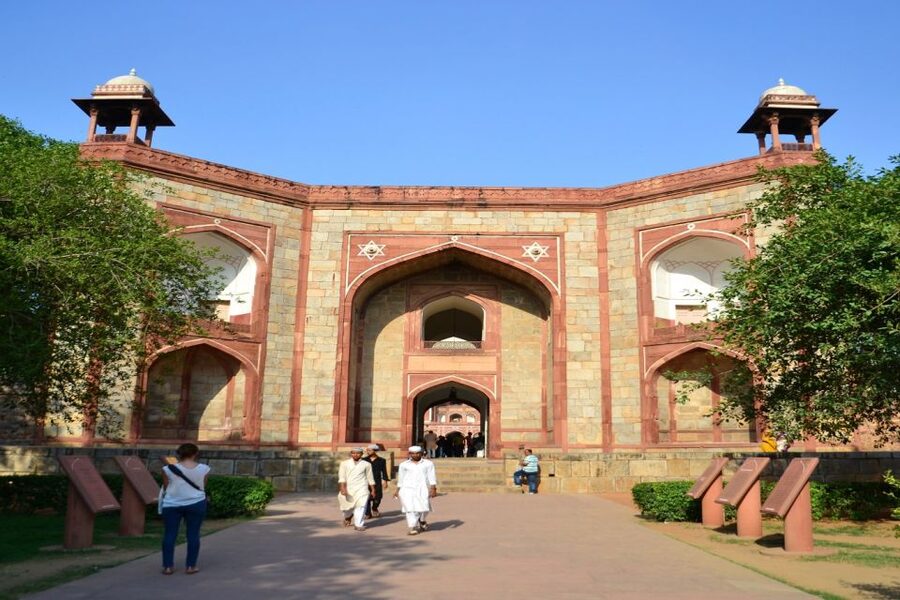 Delhi: Private Tour of Old & New Delhi with Optional Tickets - Humayun’s Tomb, the Mughal turning point