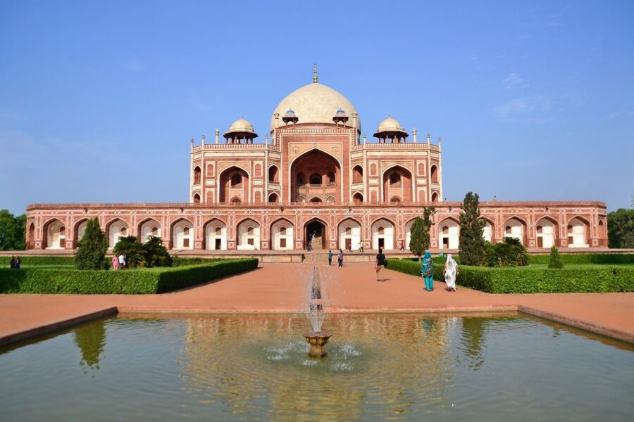 Delhi: Private Tour of Old & New Delhi with Optional Tickets - Pickup, private transport, and the eight-hour clock