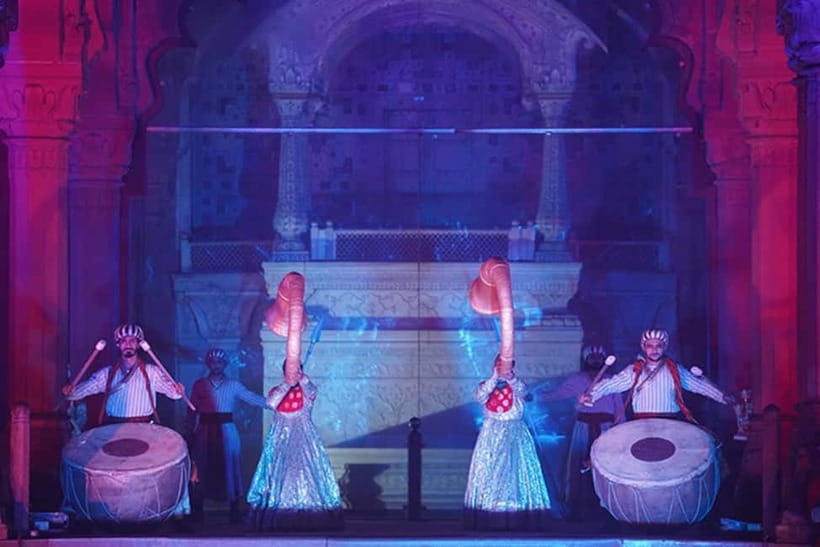 Delhi: Red Fort 2 Hour Light & Sound Show with Private Guide - Who will enjoy this Red Fort experience
