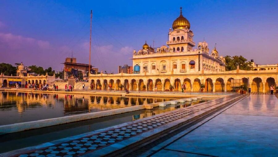 Delhi's Temples and Spiritual Sites Day Tour - Lunch is flexible, but not included