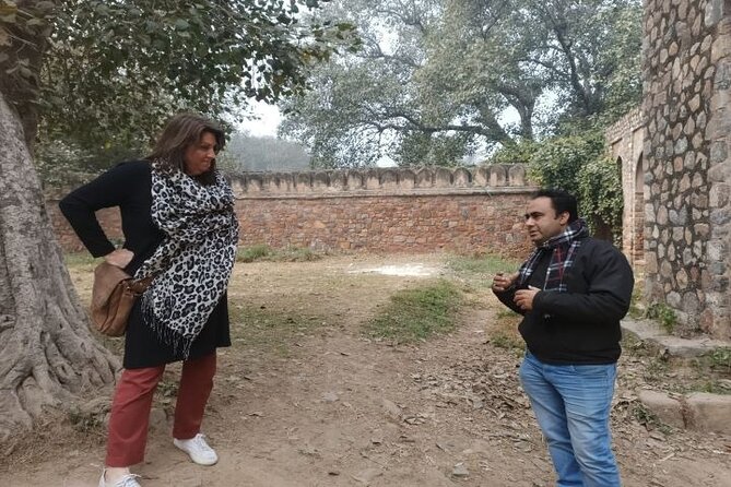 Delhi Sightseeing Tour: Top Monuments & City Highlights - India Gate gives you a quick New Delhi pause