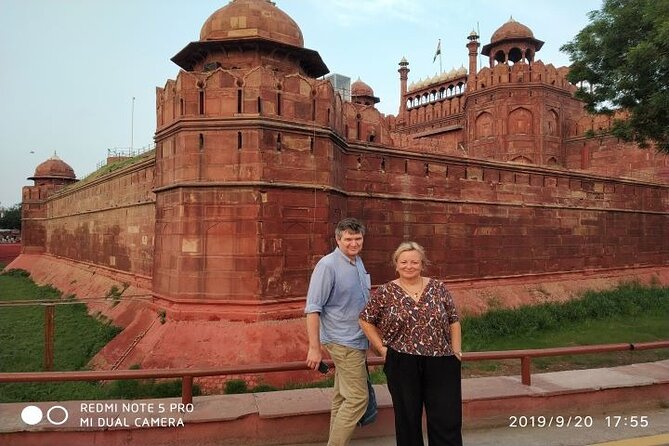 Delhi Sightseeing Tour: Top Monuments & City Highlights - Qutub Minar begins the monument trail