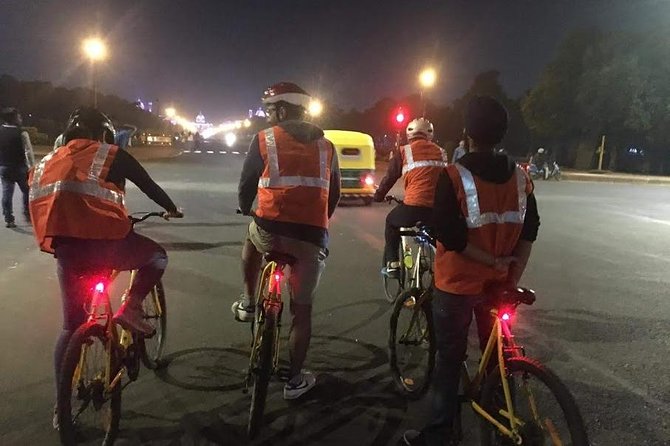 Delhi Starry Night Cycling Tour - India Gate under the lights