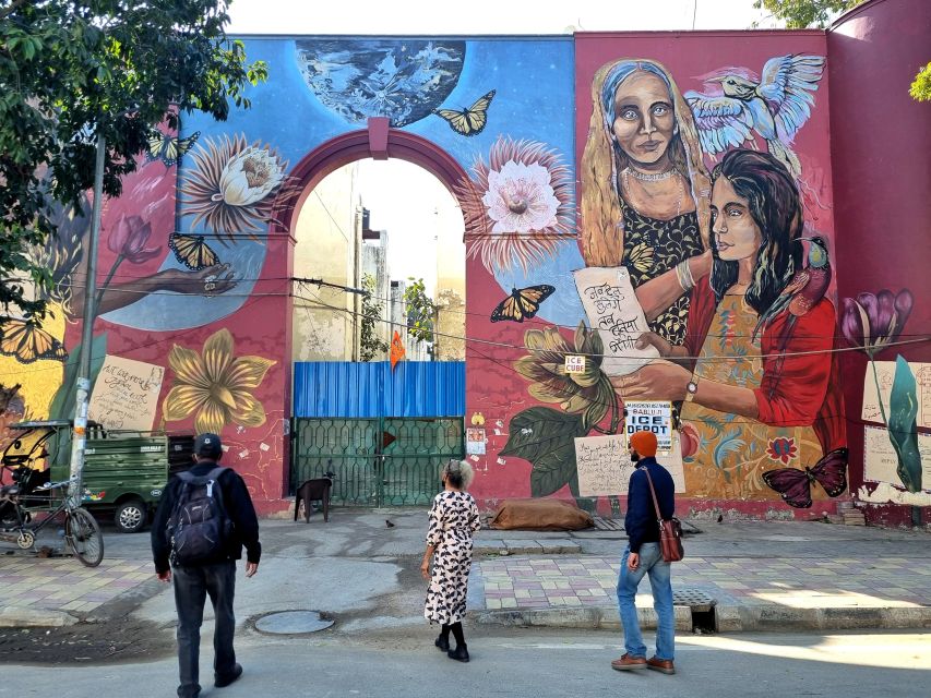 Delhi Street Art Tour: Explore the Murals & Visit a Stepwell - Why this Delhi art walk feels different