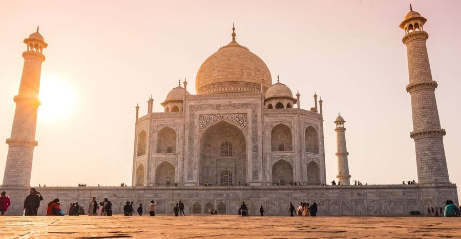 Delhi: Taj Mahal and Agra Private Day Trip with Hotel Pickup - Key points to know before booking
