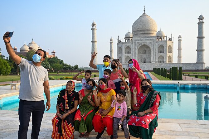 Delhi: Taj Mahal Sunrise & Agra Private Day Tour With Transfers - Breakfast at a five-star hotel