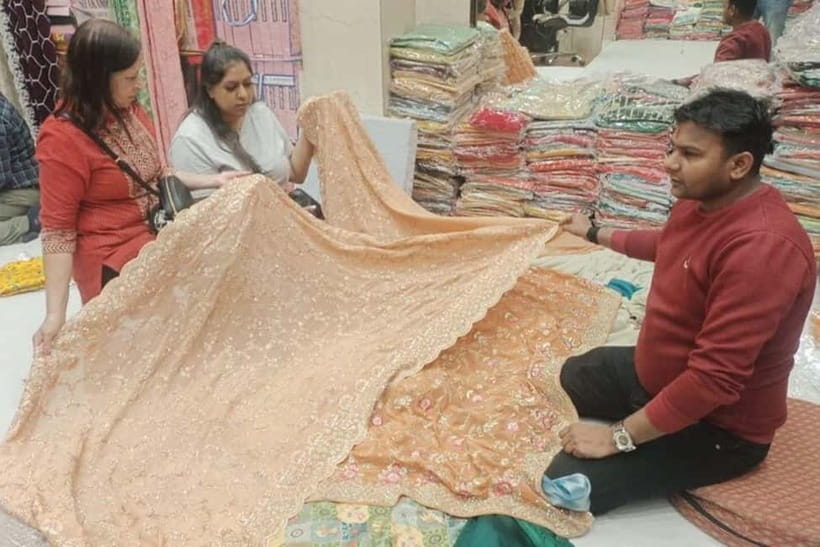 Delhi: Textile Trail Tour with Artisan Interaction - Artisan contact and the value of buying directly
