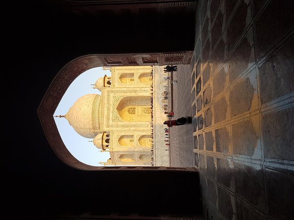 Delhi To Agra Overnight Trip by Car - Handicrafts, marble inlay, and the shopping stop