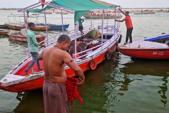 Delhi to Varanasi: Tour to the Sacred Ganga Aarti Ceremony - The return train and the confusing overnight schedule