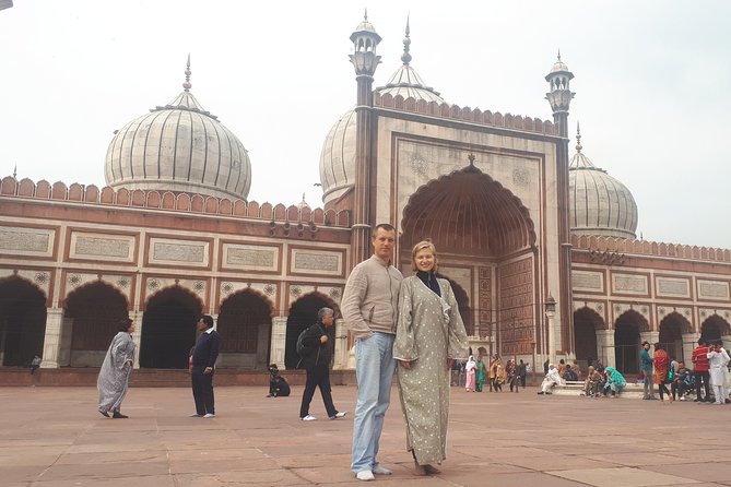 Delhi Tour with private car and local guide full day - India Gate and the ceremonial capital