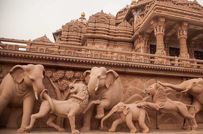 Delhi: Visits to Swaminarayan Akshardham with guide & transfers - The strict no-phone rule is a real consideration