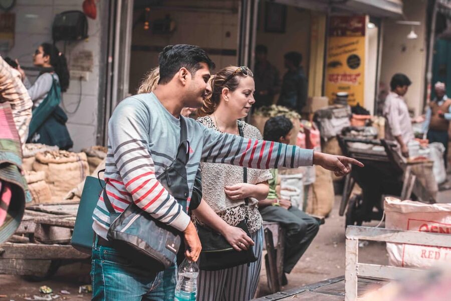 Discover Old Delhi: 3-Hour group tour with pick-up & drop - Naughara’s colorful homes and Jain calm