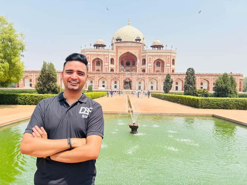 Discover Old & New Delhi: Private Tour with Street Food - Food, comfort, and the practical details