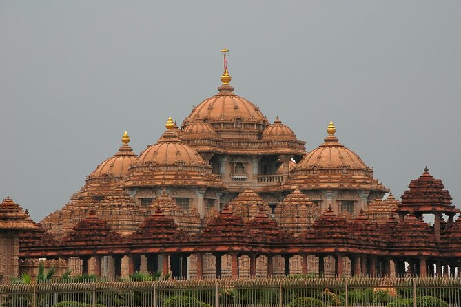 Divine Temples Tour in Delhi - Akshardham: the tour’s largest architectural statement