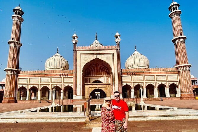 Exclusive Full-Day Guided Tour of Old and New Delhi - Starting in Old Delhi by tuk-tuk