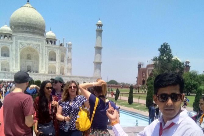 Exclusive Private Taj Mahal Agra Day Trip from Delhi - Seeing the Taj Mahal with a local guide