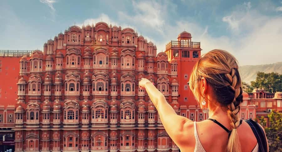 Explore Chandni Chowk: Old Delhi Private Tuk Tuk & Food Tour - Key points at a glance