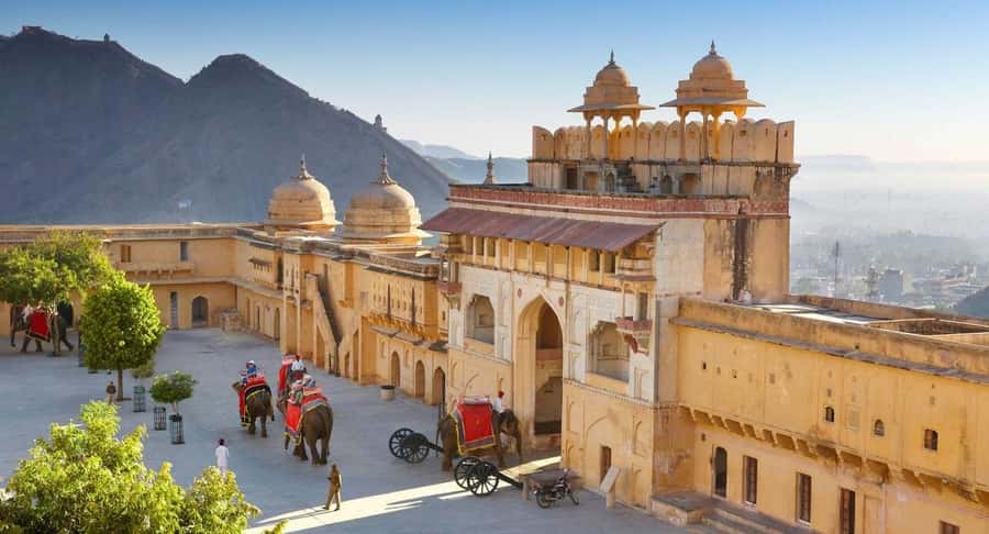 Explore Chandni Chowk: Old Delhi Private Tuk Tuk & Food Tour - Why this Old Delhi tour works