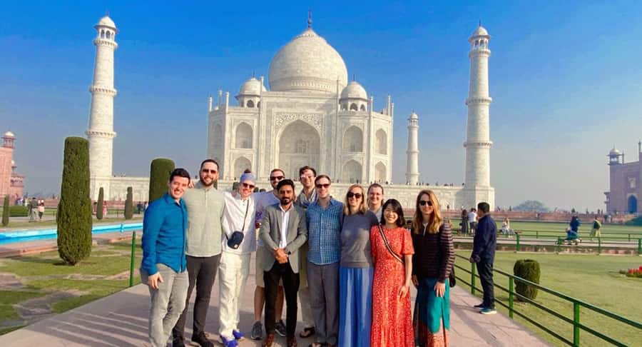 Explore Chandni Chowk: Old Delhi Private Tuk Tuk & Food Tour - Jama Masjid and the Mughal city