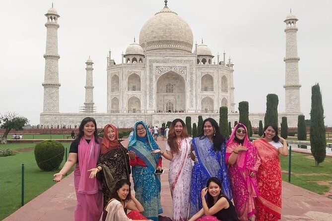 Five days Golden Triangle India Tour From Delhi - Day 4: Jaipur’s forts, palaces, and astronomical tools