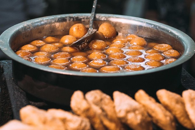 Food Walk tour of Old & New Delhi with a local guide - Why this Delhi food walk works
