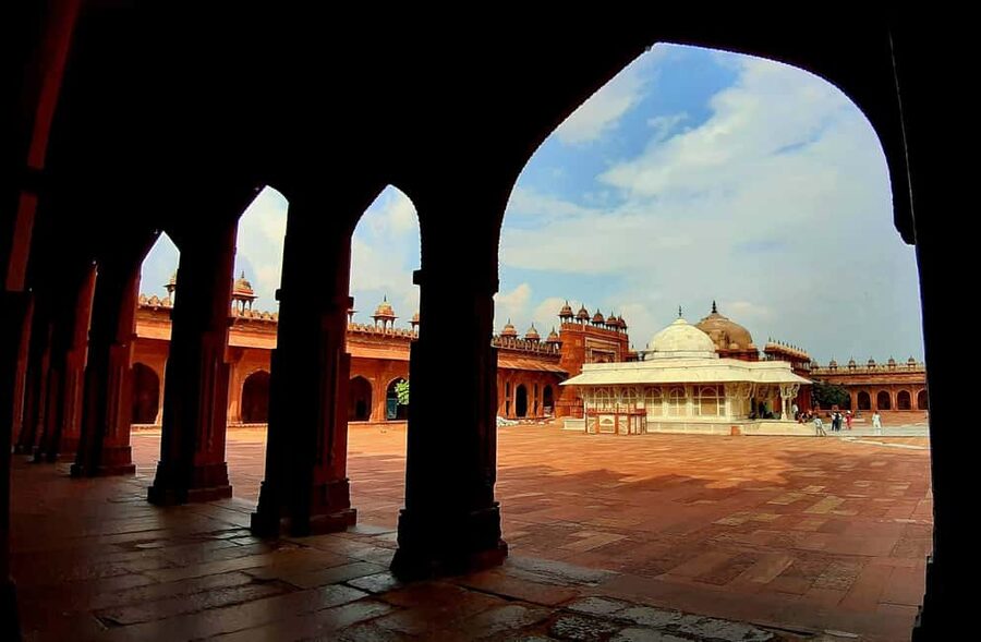 From Delhi: 2 Days Taj Mahal & Agra Tour With Fatehpur Sikri - Why two days works better than a rushed Agra visit