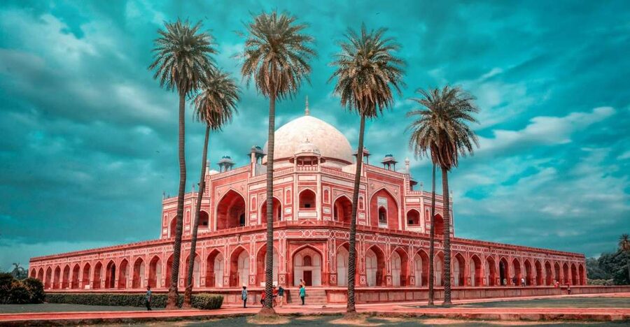 From Delhi: 3-Day Private Golden Triangle Tour India - Day 1: Old Delhi, New Delhi, and the road to Agra