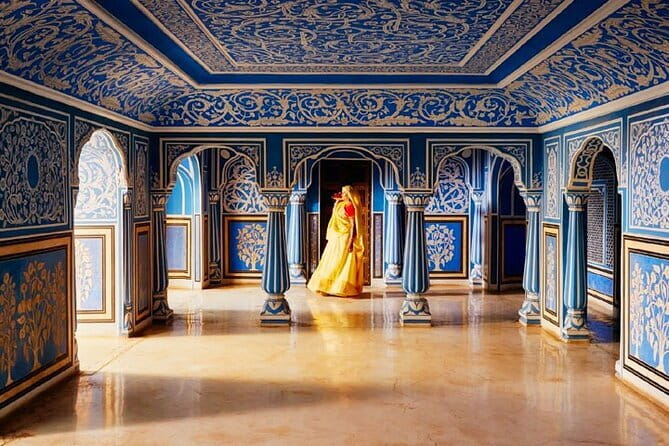 From Delhi : 3 Day Private Luxury Golden Triangle Tour By Car - Old Delhi on foot and by rickshaw