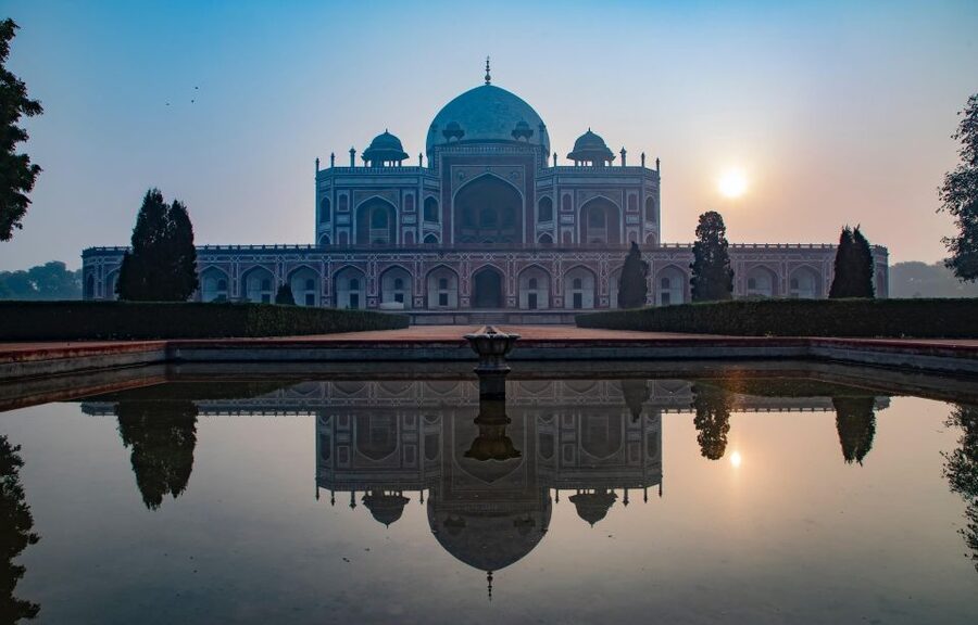 From Delhi: 3-Days Golden Triangle with Fatehpur Sikri - Day 3: Jaipur’s forts, palaces, and famous facade