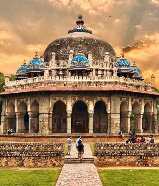 From Delhi: 3-Days Golden Triangle with Fatehpur Sikri - Day 1: Delhi’s monuments before the road to Agra