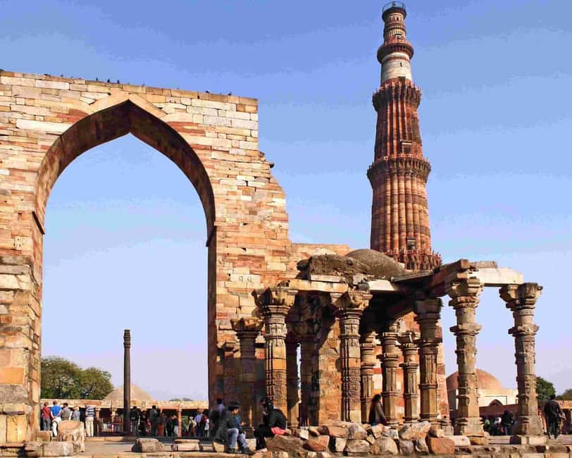 From Delhi: 3-Days Private Golden Triangle Tour with Hotel - Delhi begins with mosques, markets, and Mughal monuments