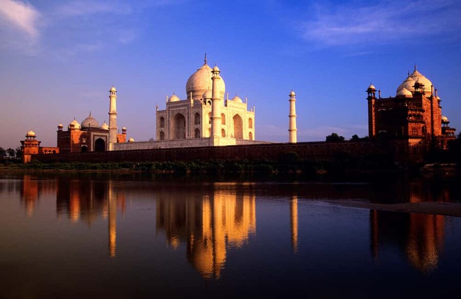 From Delhi: 4-Day Golden Triangle & Ranthambore Guided Tour - Day one: Jama Masjid, Chandni Chowk, and Delhi’s major sights