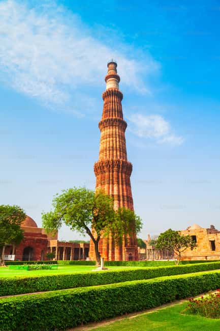 From Delhi: 4-Day Golden Triangle Tour with Tiger Safari - Delhi to Agra: Mughal monuments in one packed day