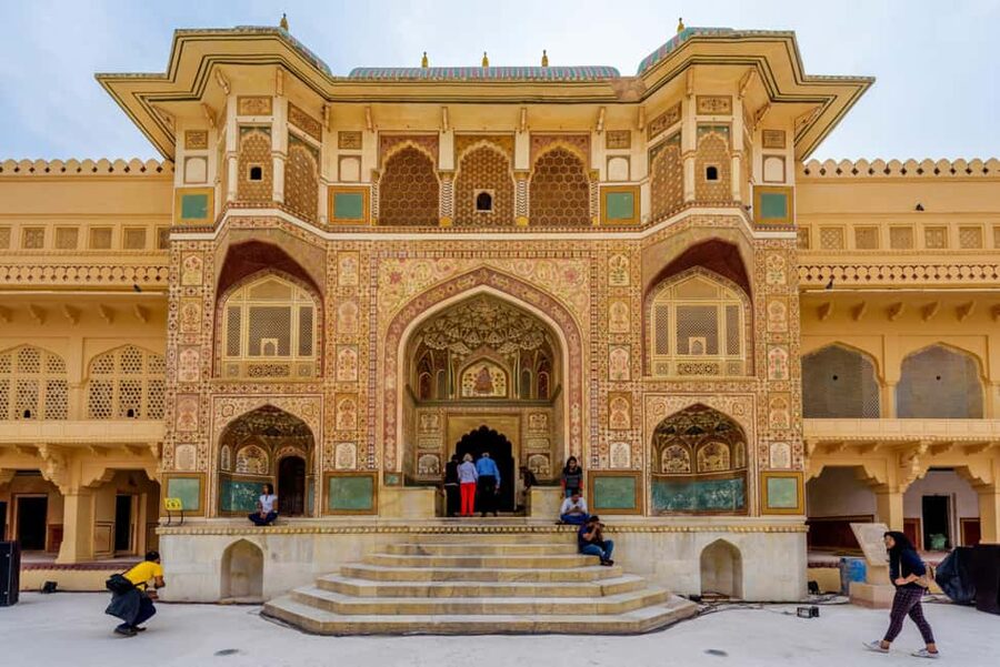 From Delhi: 6-Day Golden Triangle Tour with Udaipur-4 Cities - Hotels, meals, and the $318 price