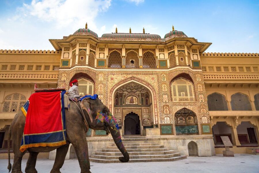 From Delhi: 6 Day GoldenTriangle Tour with Varanasi ByFlight - Key points at a glance